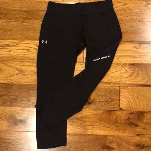 Under Armour Capri length leggings. Size medium